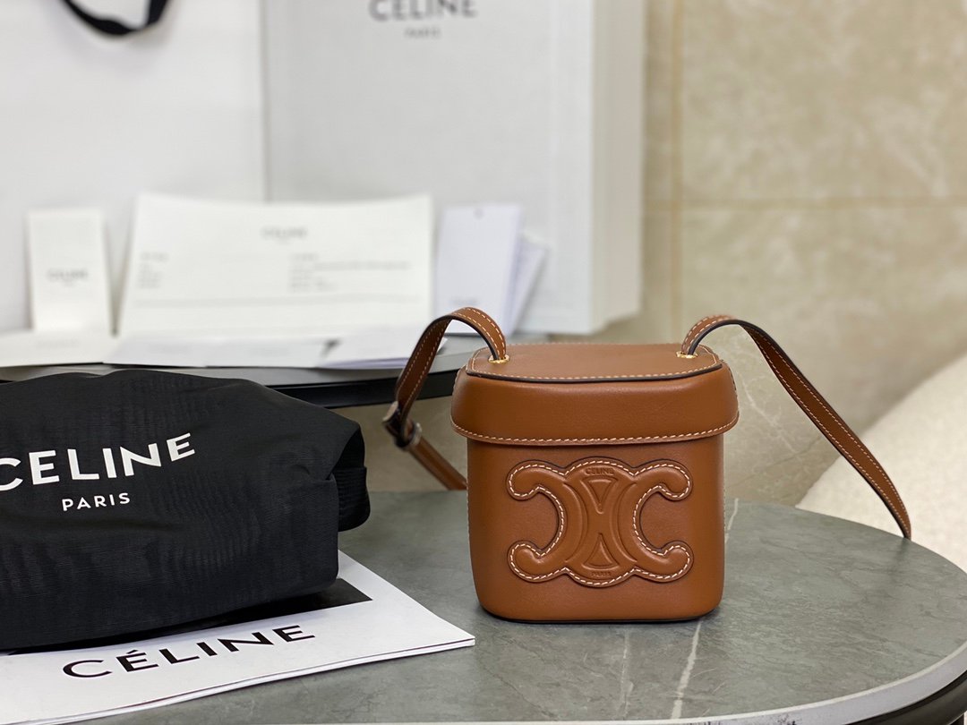 [CELINE/백경] 퀴르 트리오페 스몰 박스 -정품가죽