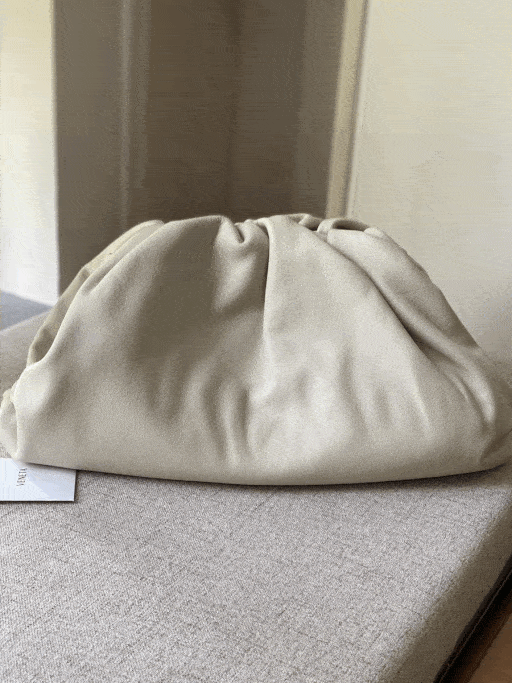 [BOTTEGA VENETA/JING]보테가베네타 파우치 라지(만두클러치)