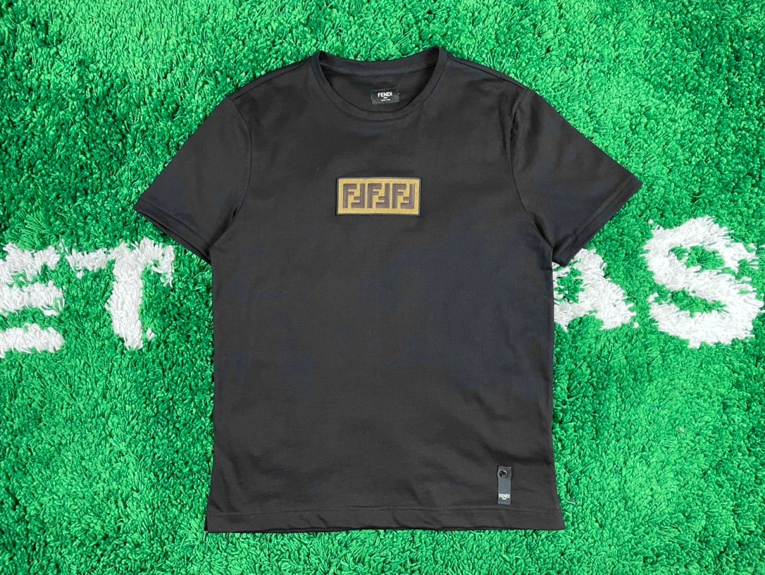 [FENDI] 펜디 반팔 티셔츠 -잔디집