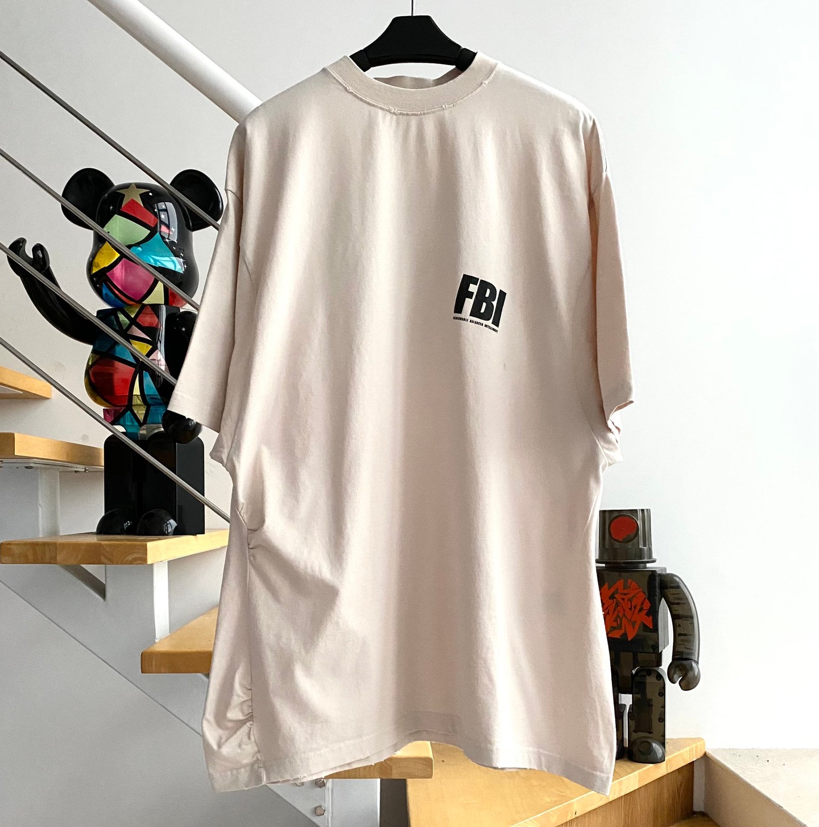 [Balenciaga] 21fw FBI 반팔 티셔츠 - 계단집