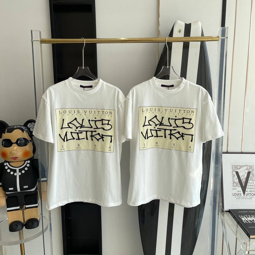[LOUIS VUITTON] 반팔 티셔츠  - 캠벨