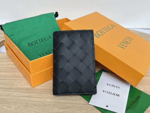 [BOTTEGA VENETA/JING] 인트레치아토 플랩 카드지갑