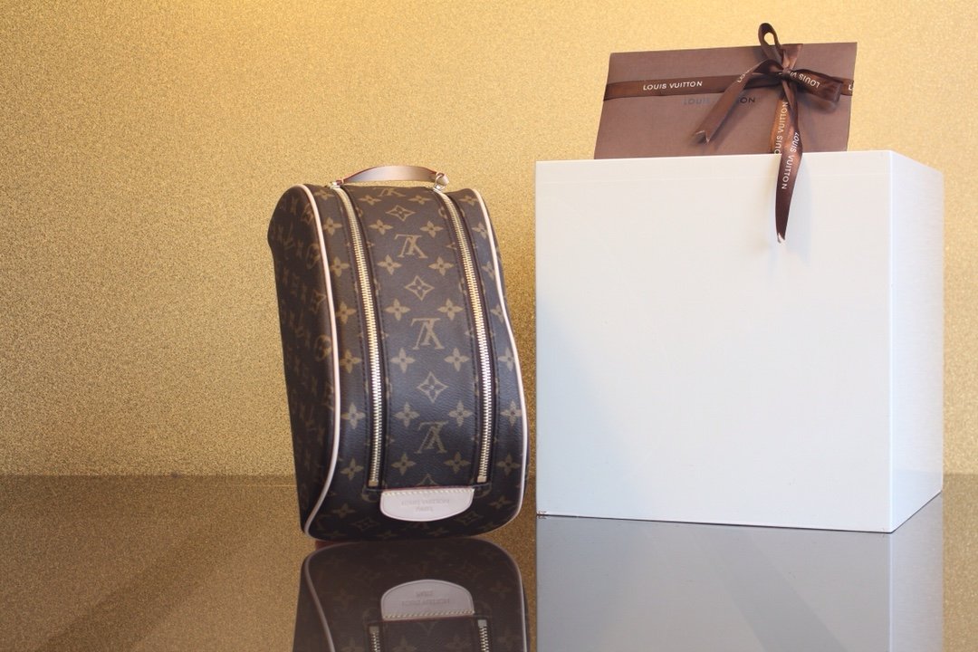 [LV/황벽-Yellowwall] 킹사이즈 토일레트리백