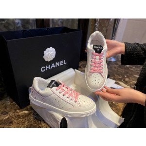 [CHANEL/해피] 샤넬 백로고 테니스 스니커즈