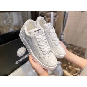 [CHANEL/해피] 샤넬 백로고 테니스 스니커즈