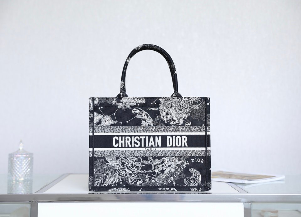 [DIOR/DR96] 북토트백 미듐 -36.5cm