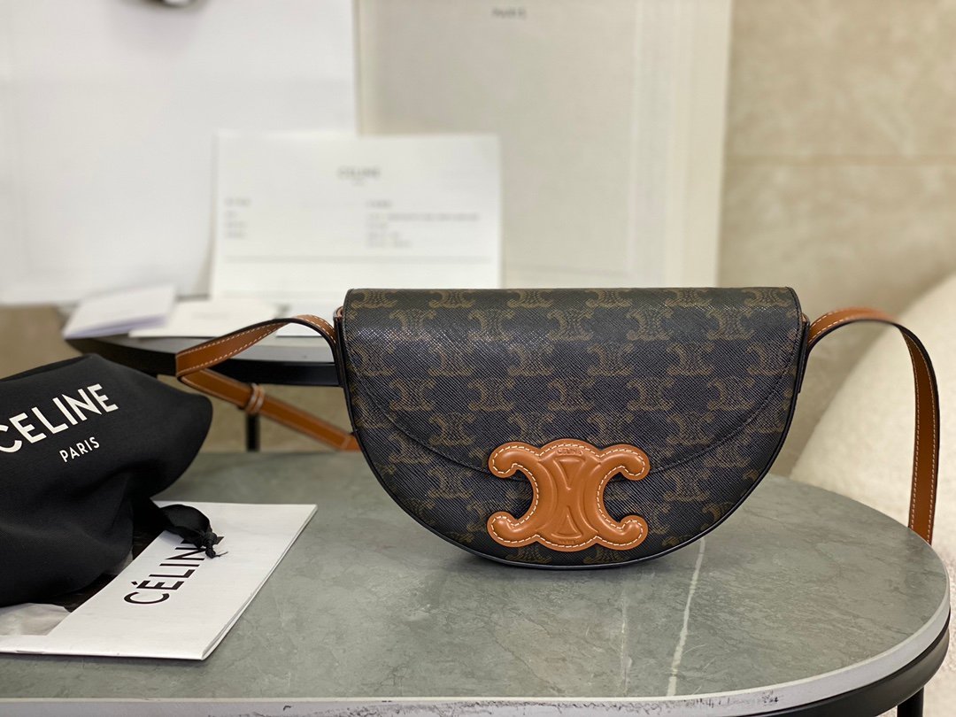 [CELINE/백경] 퀴르 트리오페 베사체 -정품가죽