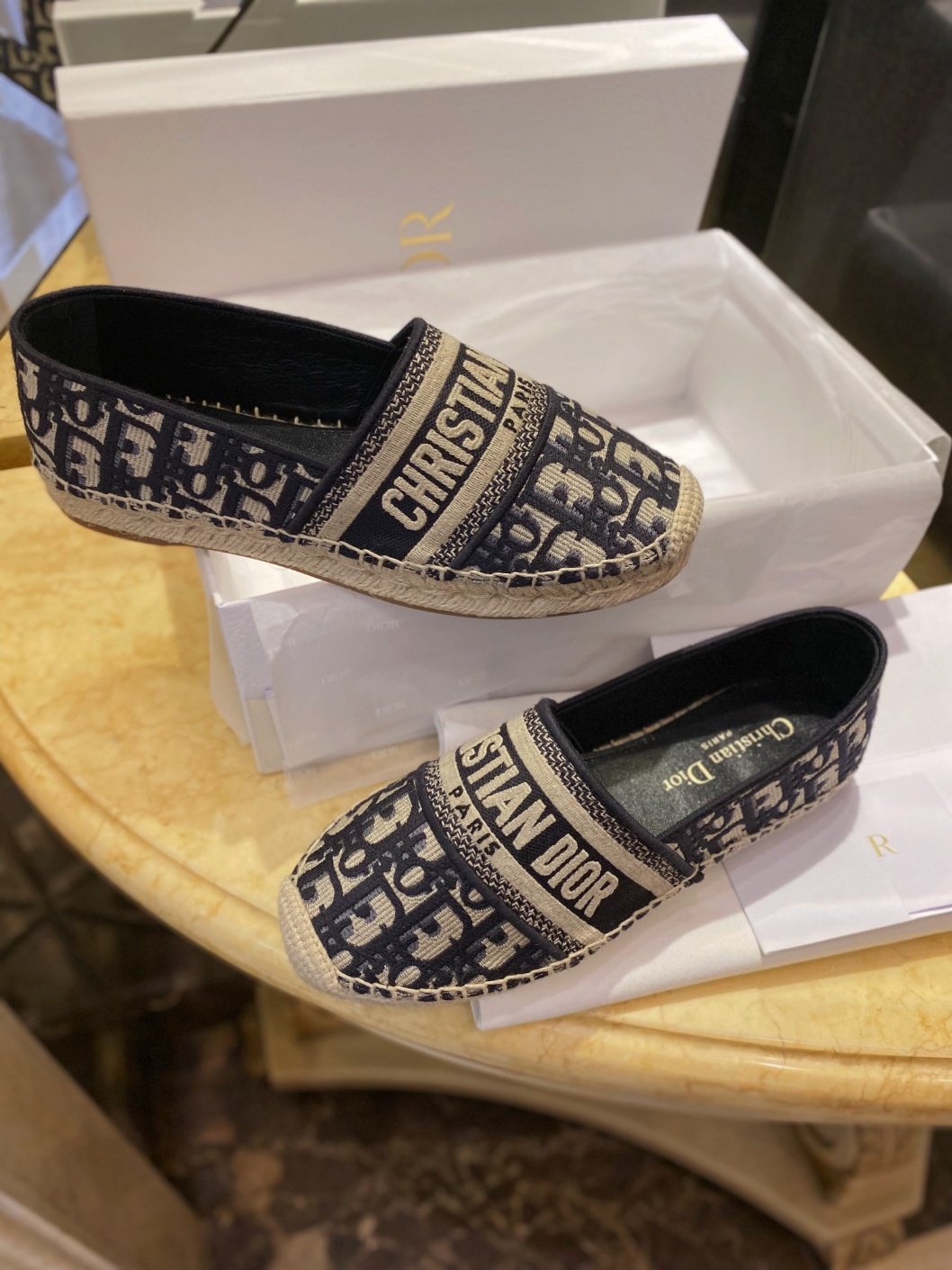 [디올/HELLO(해피계열)] 디올 에스파듀