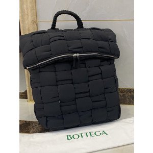 [BOTTEGA VENETA/JING] 카세트 패디드 백팩