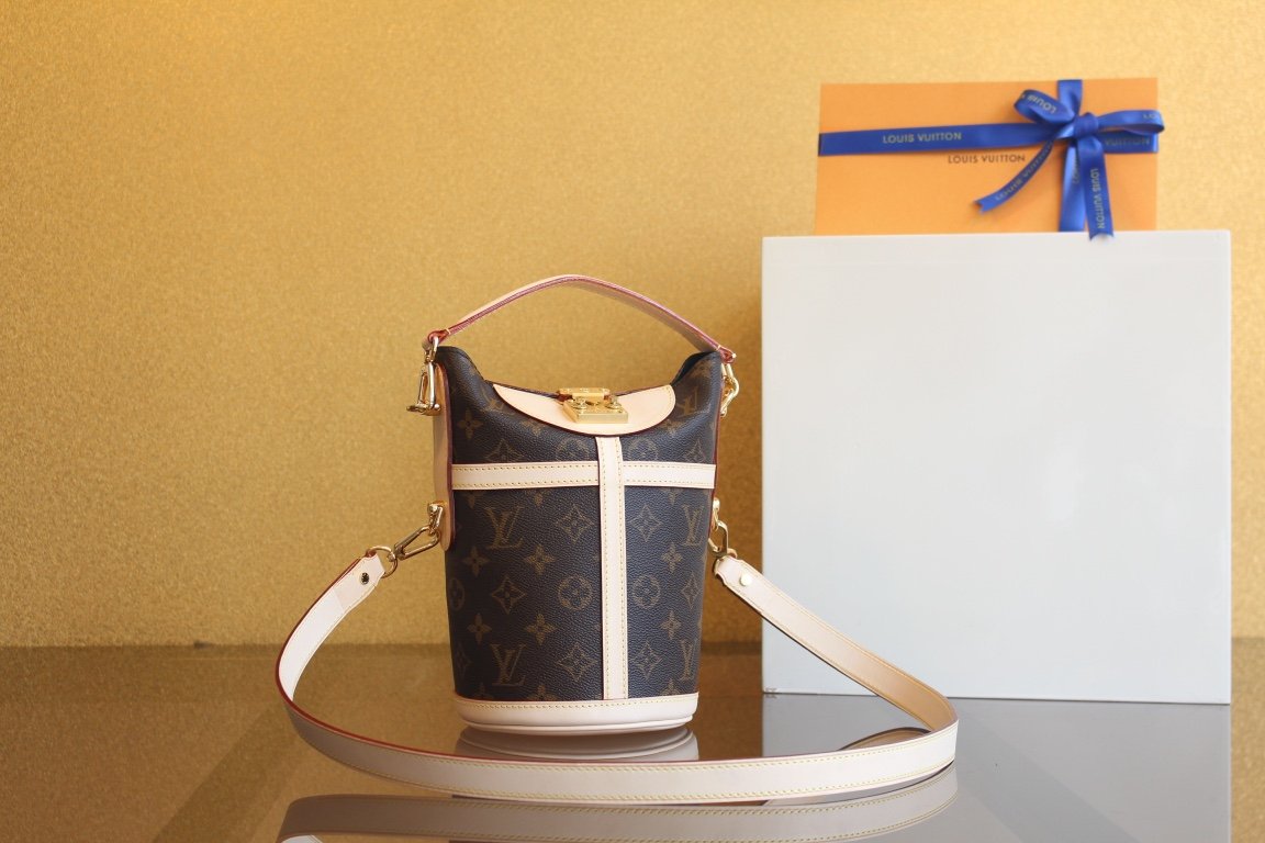 [LV/황벽-Yellowwall] 루이비통 더플 백