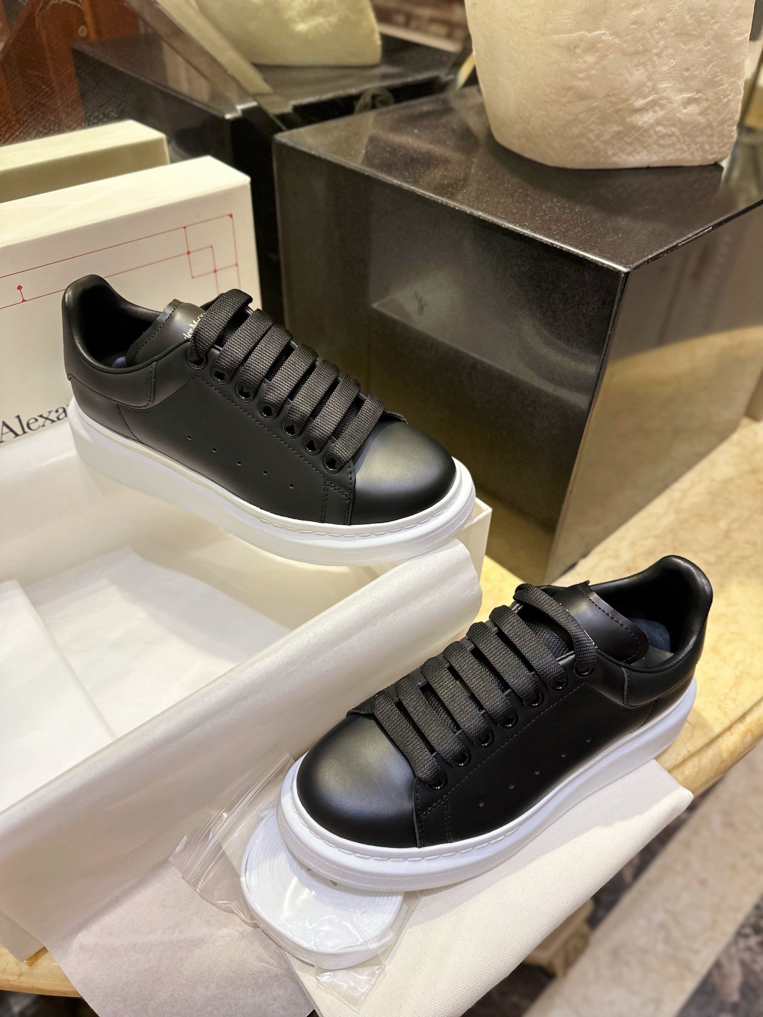 [알렉산더 맥퀸/HELLO(해피계열)] 알렉산더 맥퀸 스니커즈