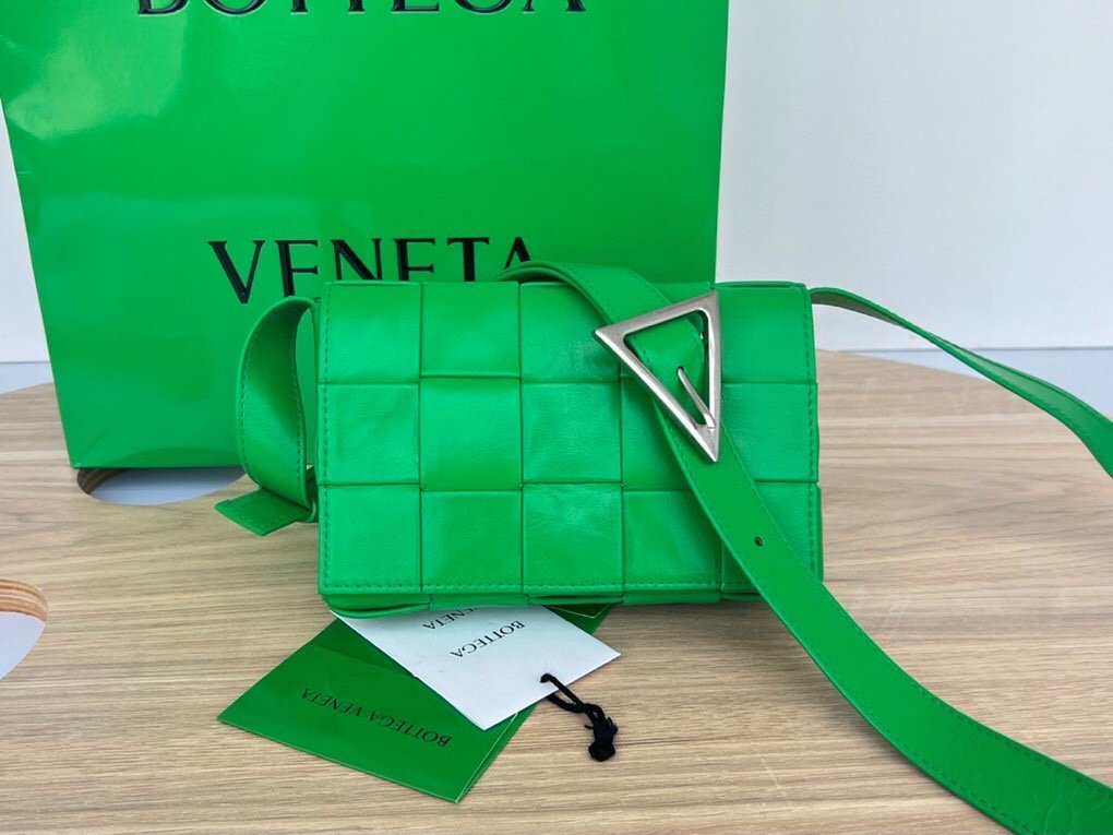 [BOTTEGA VENETA/JING] 보테가베네타 스몰 카세트백
