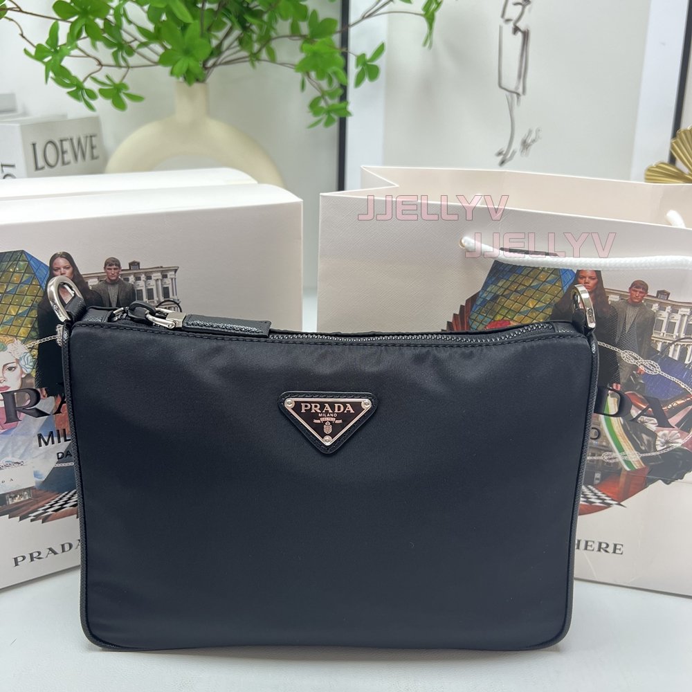 [PRADA/블랙프레임] 프라다 리나일론 크로스백