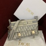 [DIOR/OC] 캠프 스몰 메신저백 그레이
