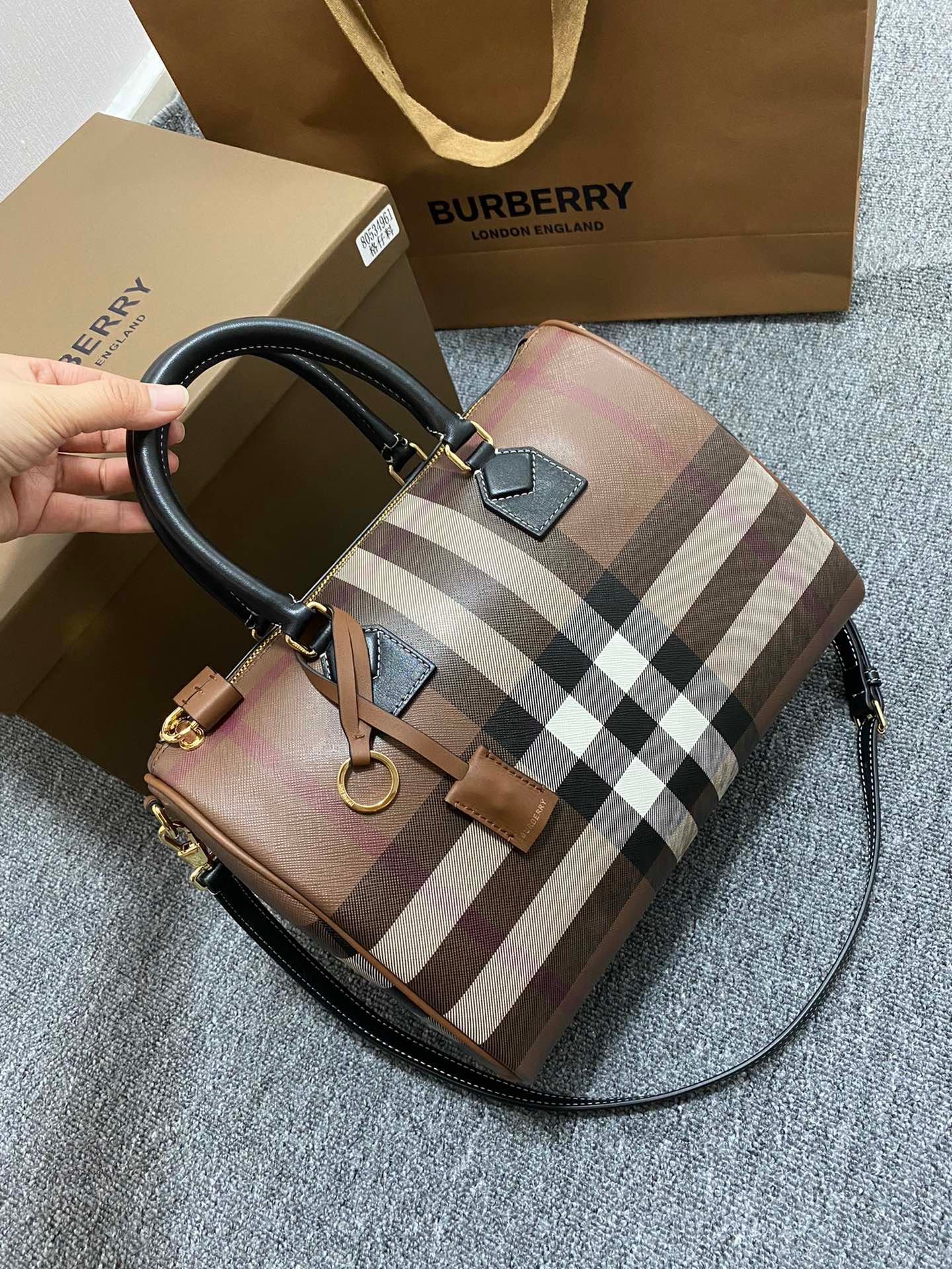 [BURBERRY/SA급] 버버리 미디엄 체크 볼링백