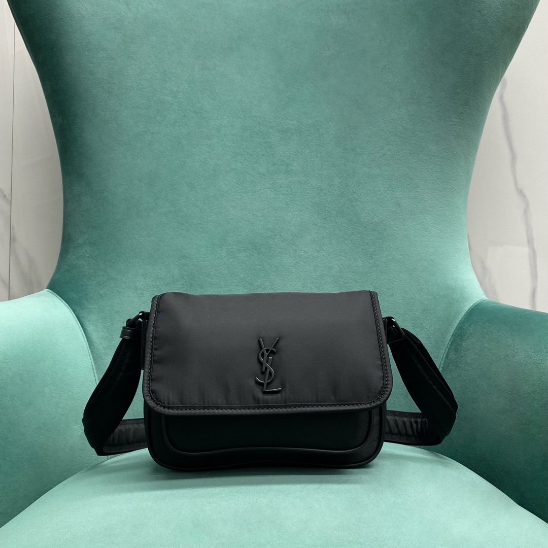 [YSL/석류] 스몰 에코닐 나일론 니키 메신저백