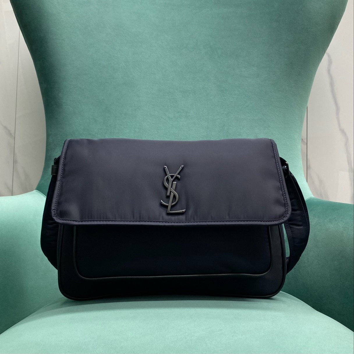 [YSL/석류] 에코닐 나일론 니키 메신저백